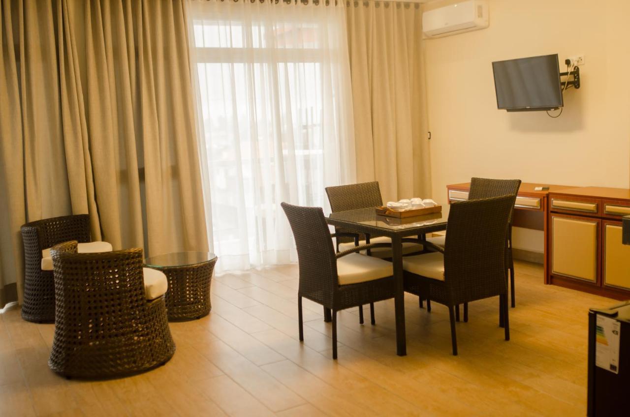 Hotel Menabe'L Antsirabe Ngoại thất bức ảnh